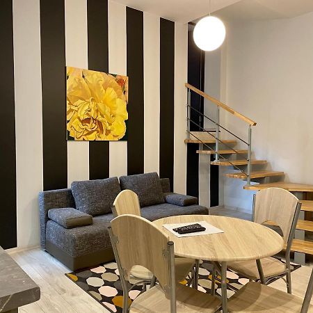 Modern-Style Flat 2 Apartment Riga Exterior photo